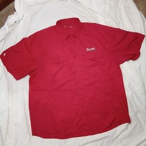 Antigua Red Short-Sleeve Button Down Shirt with Embroidered Logo -Atlanta Braves